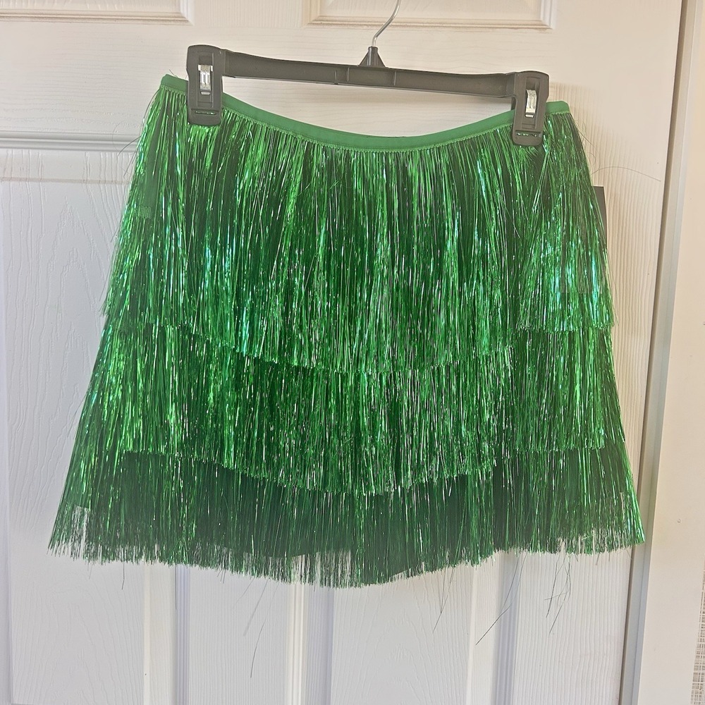 Tipsy Elves Green Tinsel Fringe Shorts Skirt Size Medium New!‎